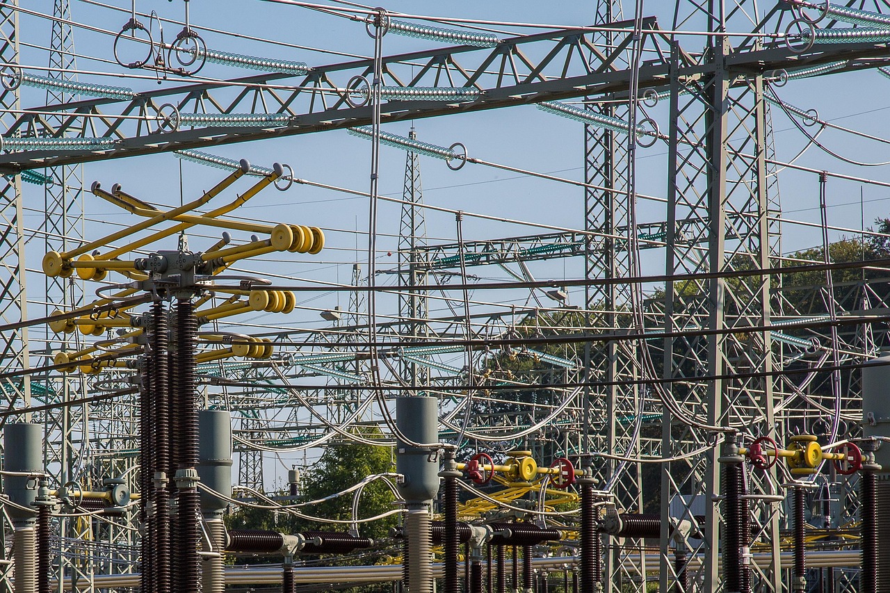 Showing transformers active, connected with several wires